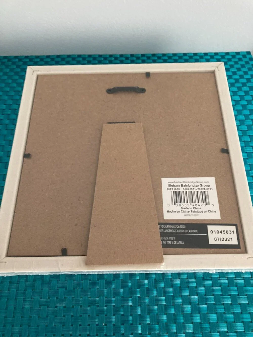 NWT Shadow Box Wood Decor Display Size 8